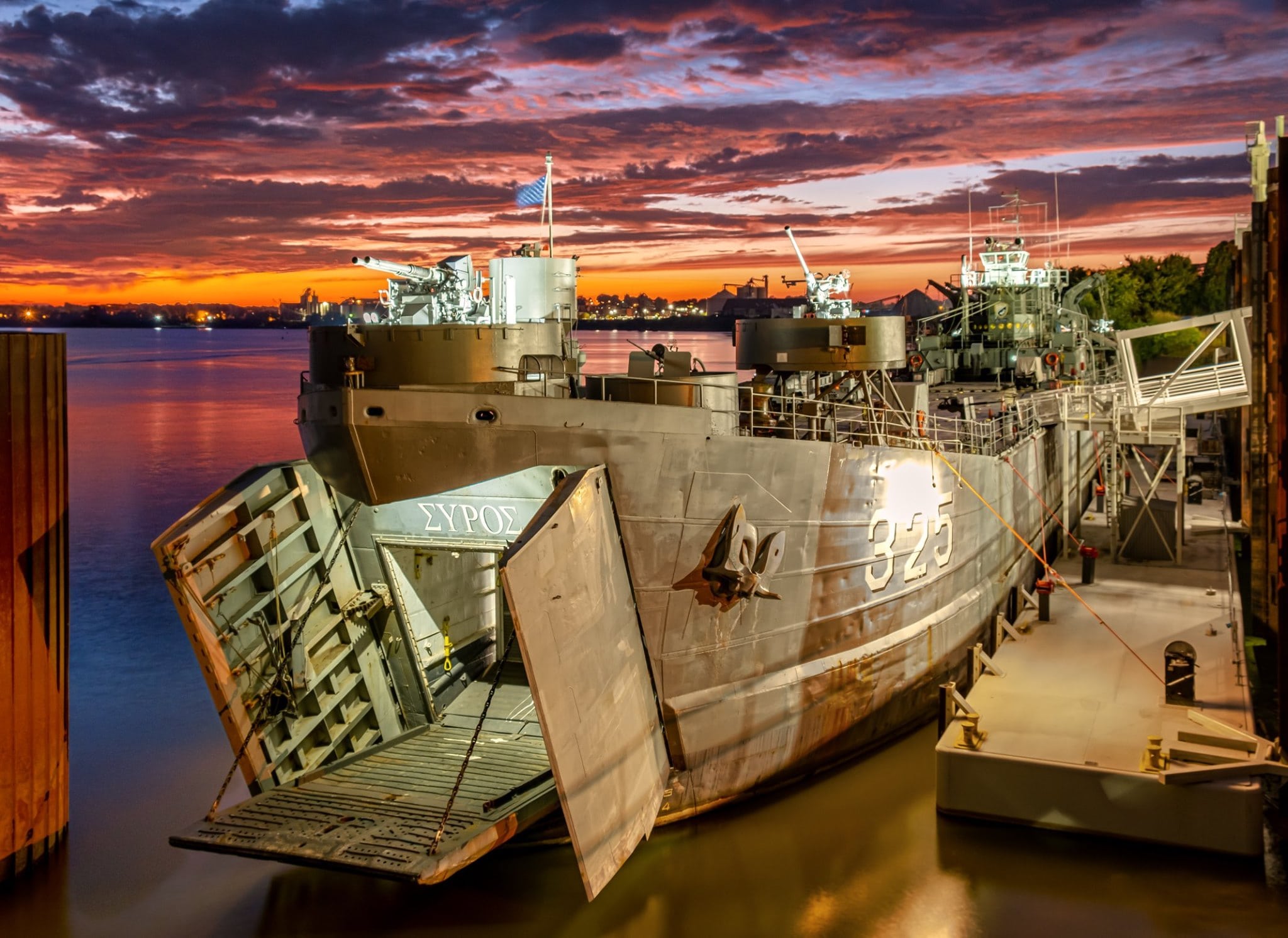 LST 325